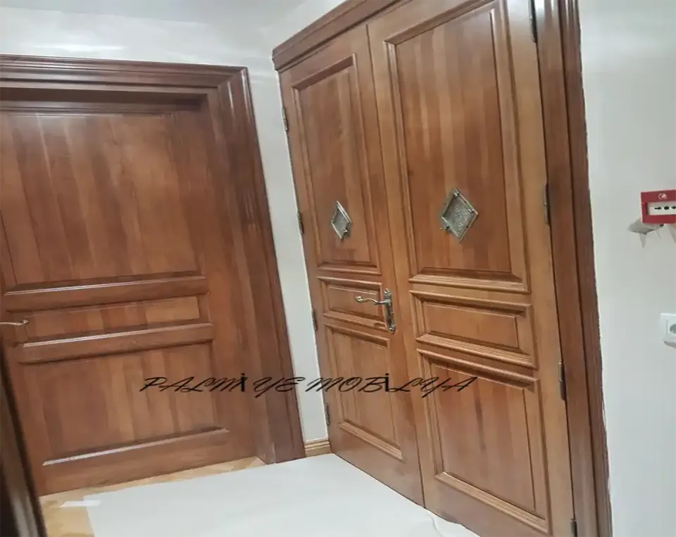Cherry-Tone Wooden Door Set – Diamond-Glazed Double Leaf