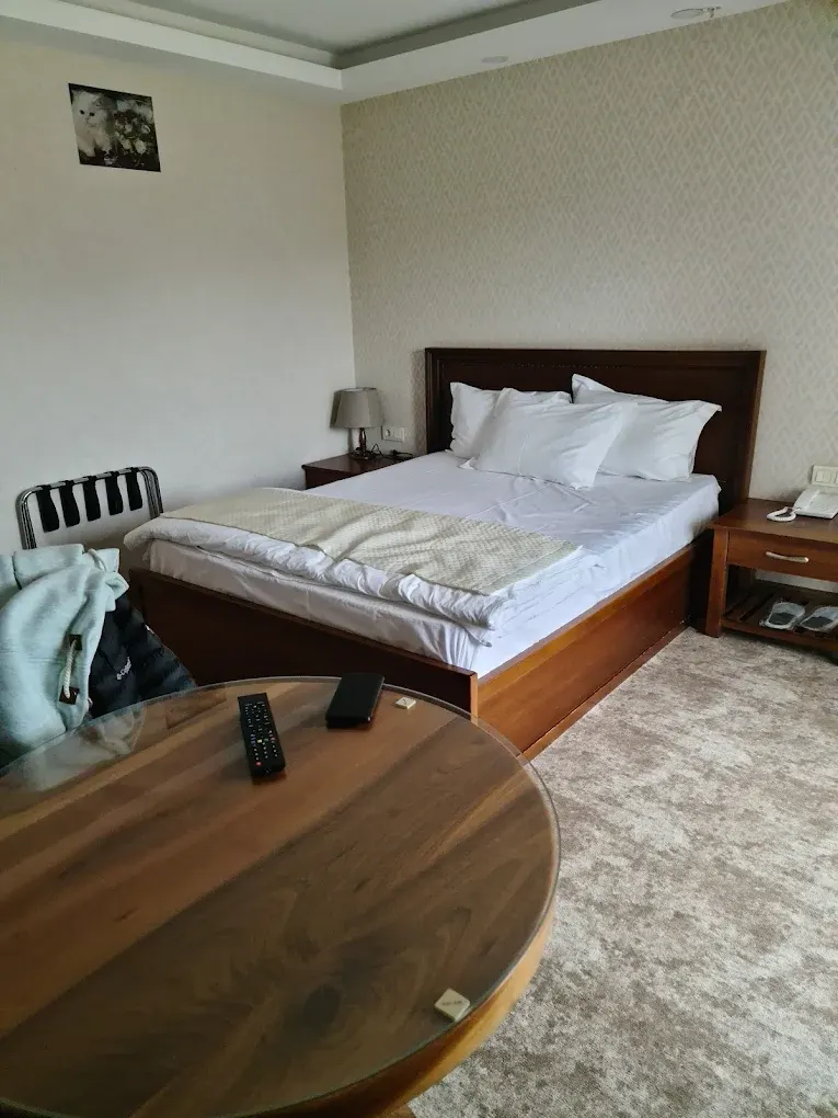 Hotel Room Furniture Set – Round Walnut Table and Bed