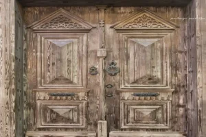 selcuk-motifli-ahsap-kapi